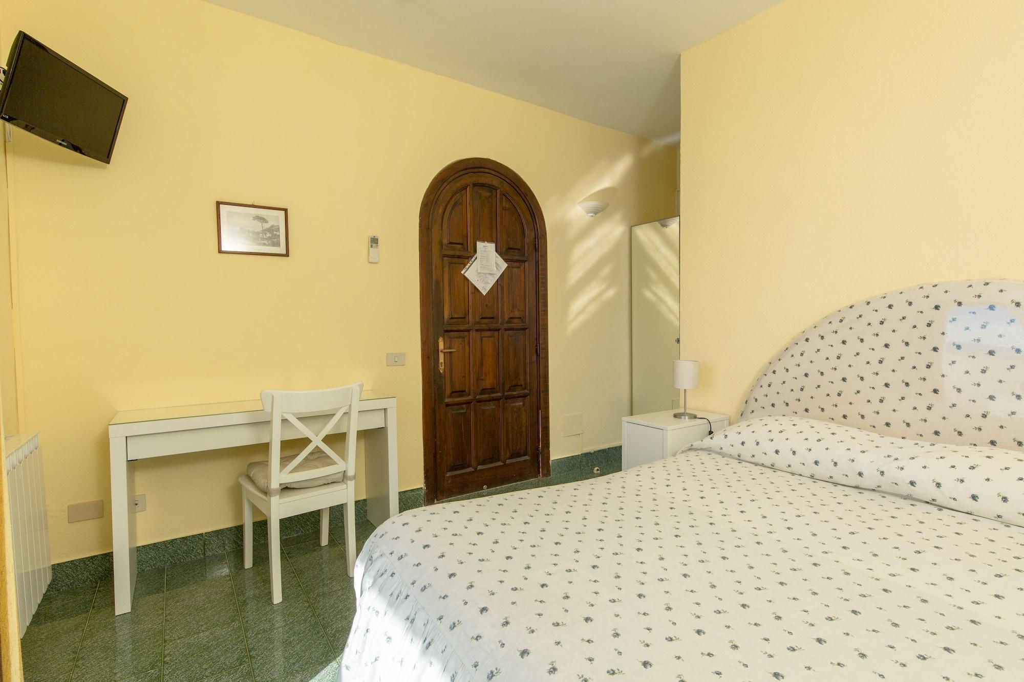 Hotel Ape Regina Casamicciola Terme ภายนอก รูปภาพ
