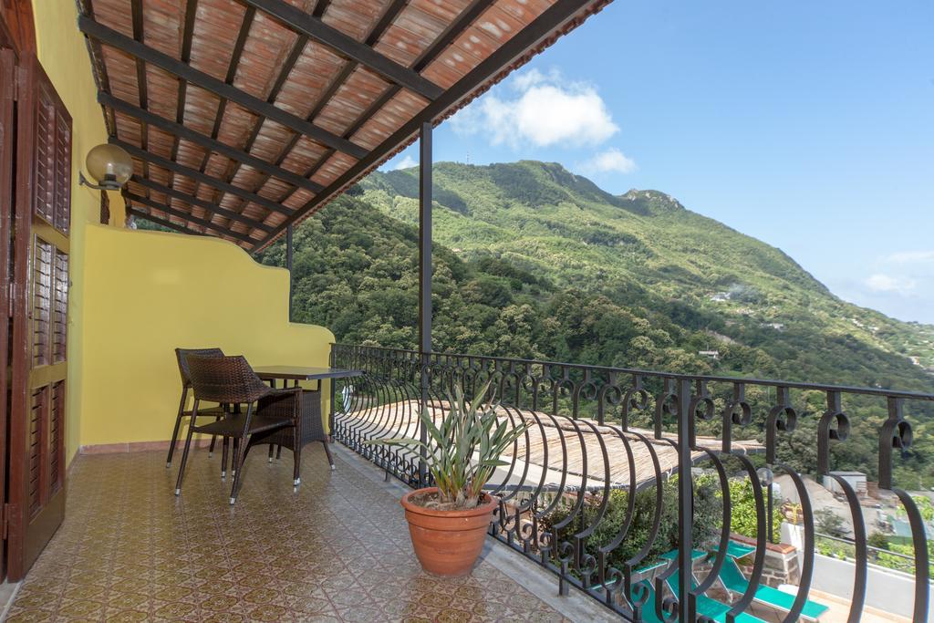 Hotel Ape Regina Casamicciola Terme ภายนอก รูปภาพ