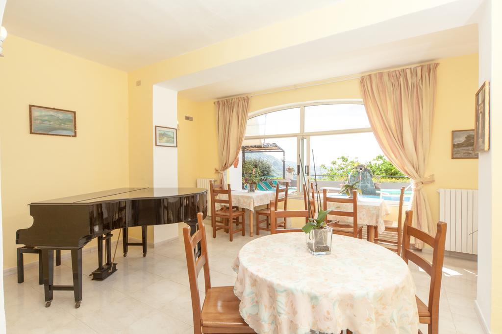 Hotel Ape Regina Casamicciola Terme ภายนอก รูปภาพ
