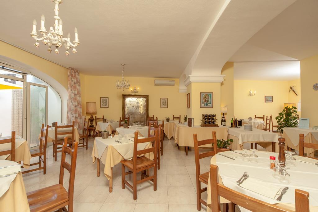 Hotel Ape Regina Casamicciola Terme ภายนอก รูปภาพ