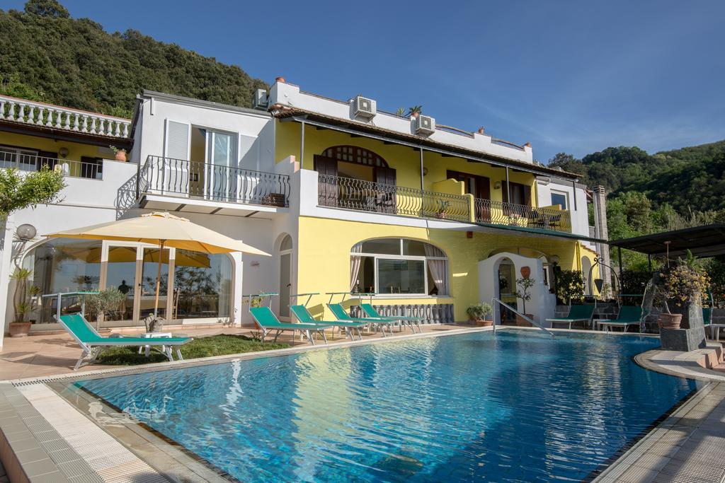 Hotel Ape Regina Casamicciola Terme ภายนอก รูปภาพ
